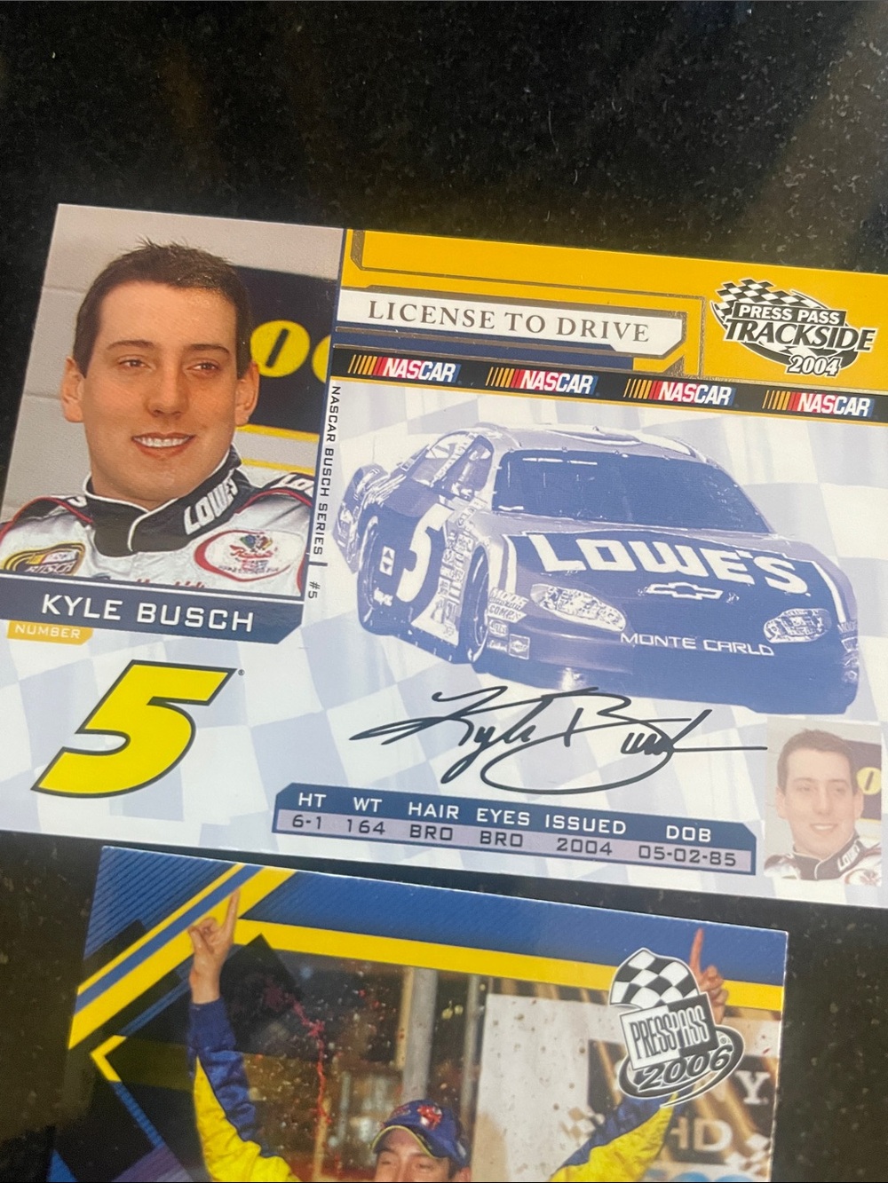Kyle Busch 2005 Rookie Replay Racing Card - Blue & Yellow - Picture 3 of 4